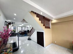 Blk 834 Hougang Central (Hougang), HDB Executive #568550441